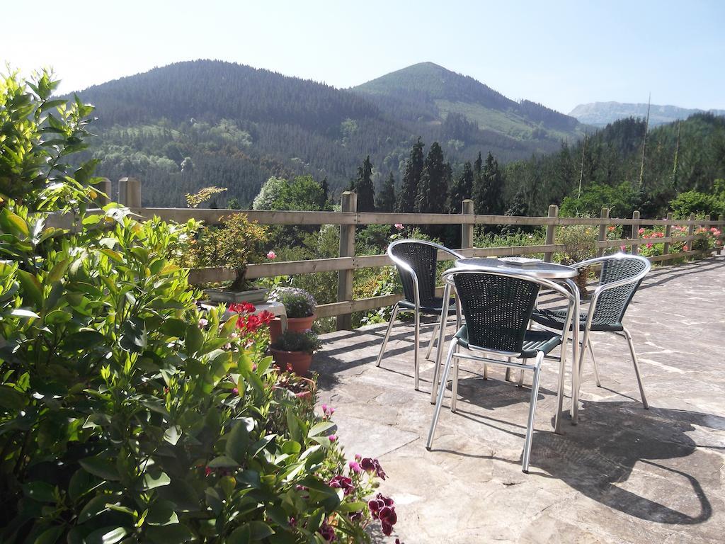 Casa Rural Madariaga Hotel Artea Exterior photo
